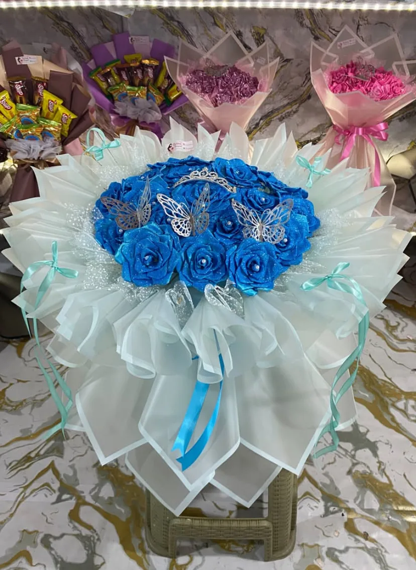 Buket satin kriwil