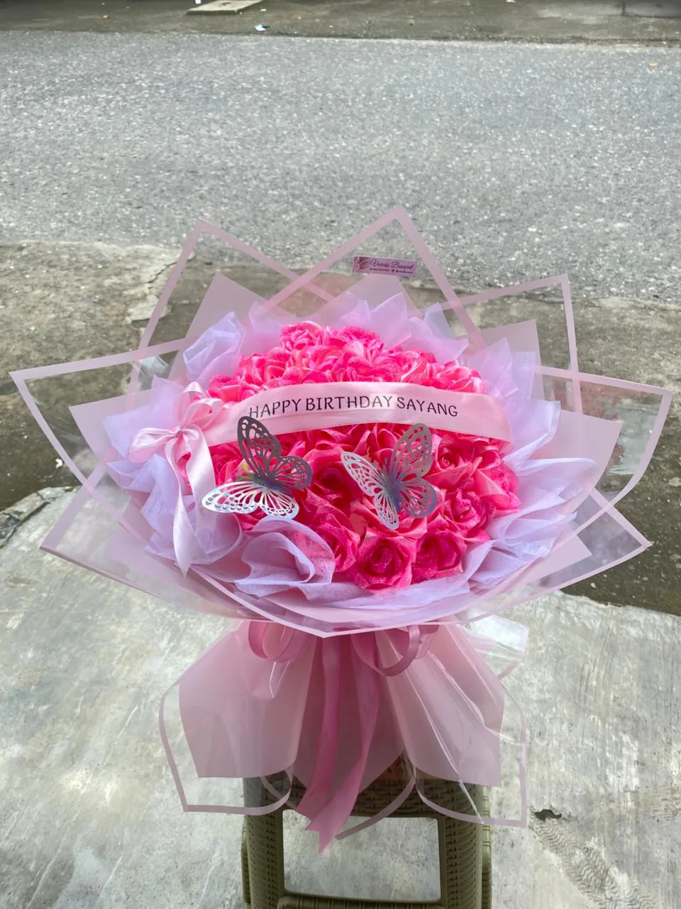 Buket mawar pink ulang tahun